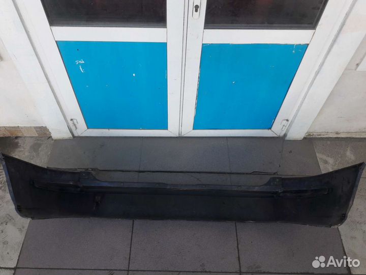 Задний бампер на opel Zafira A