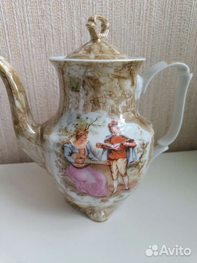 Фарфоровый кофейный сервиз Мадонна