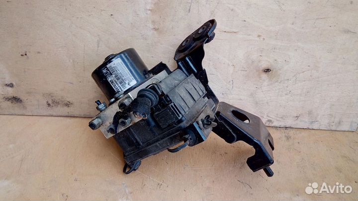 Блок ABS ADN 13370782 на Опель Astra J