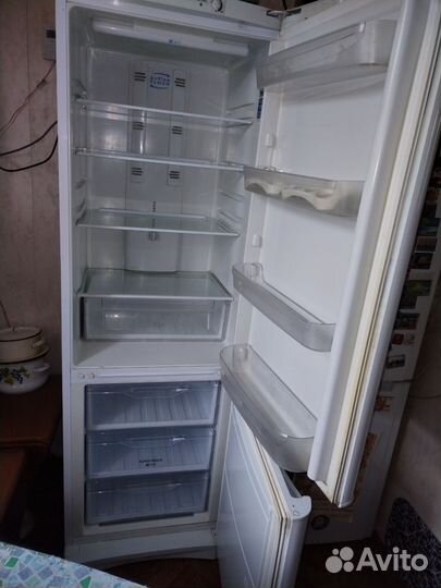 Холодильник бу