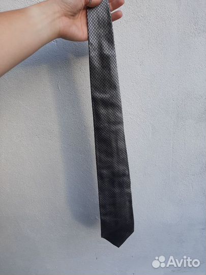 Галстук фирменный