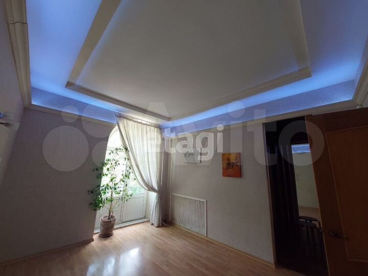 2-к. квартира, 61,8 м², 2/2 эт.