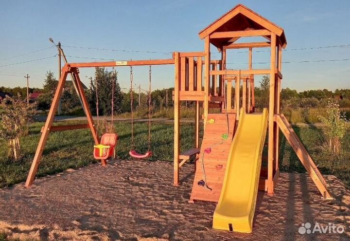 Детская площадка в наличии