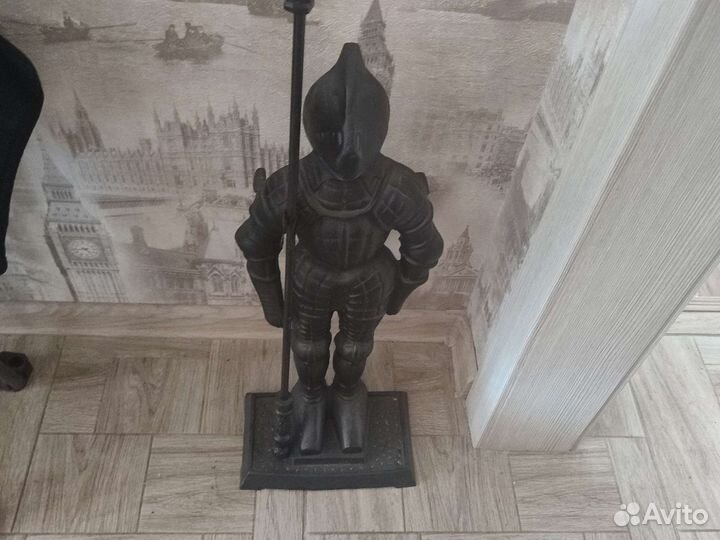 Рыцарь для камина