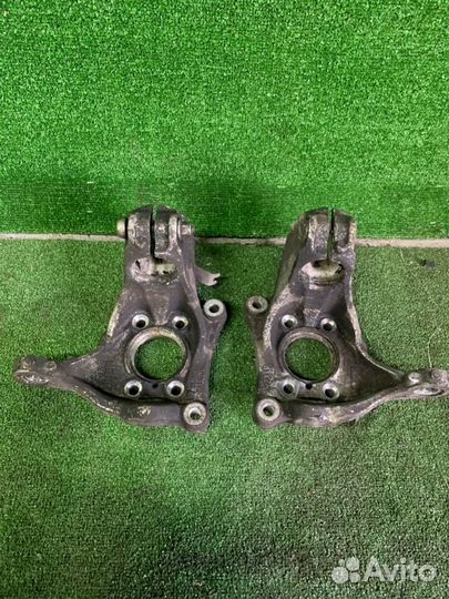 Кулак поворотный передний Vw Passat B7 cffb 2012