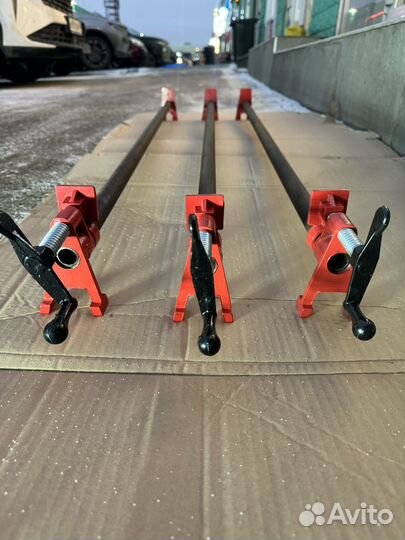 Струбцина трубная