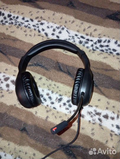 Игровые наушники