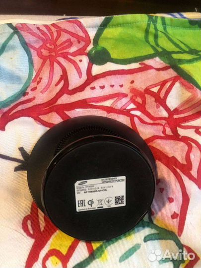 Беспроводная зарядка Samsung EP-NG930