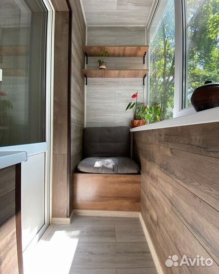 Отделка балкона внутри