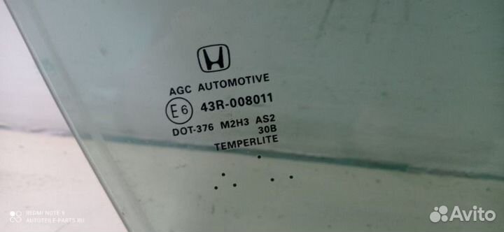 Стекло двери переднее правое Honda Crosstour TF3