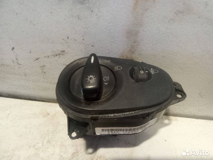 Переключатель света Ford Focus DNW 1999 98AG13A024