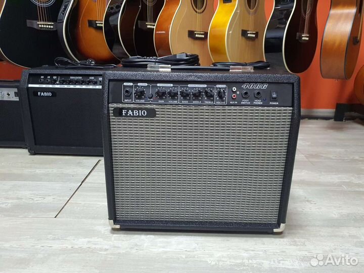 Комбоусилитель 45вт