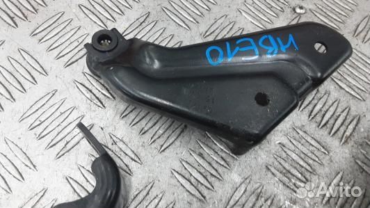 Петля двери сдвижной правой opel combo C (HBE10RK0