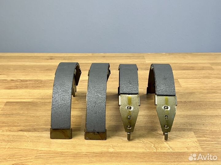 Колодки стояночного тормоза для Honda Elysion