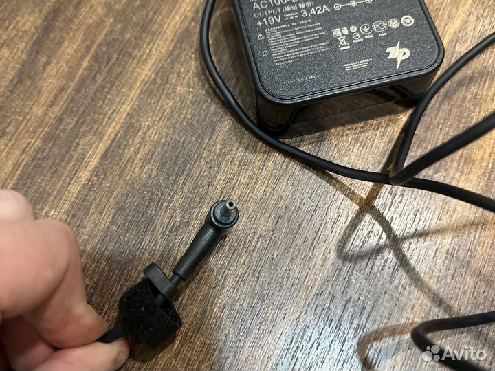 Новый блок питания asus 19v 4.0x1.35 3.42a 65w