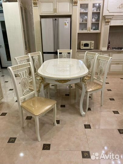 Цена за комплект / Стол и стулья (Новые )