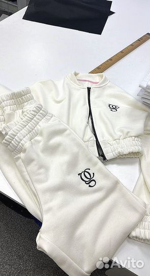 Вышивка на футболках / толстовках / джинсах / кепк