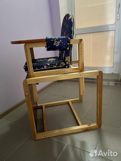 Деревянный детский стул для кормления