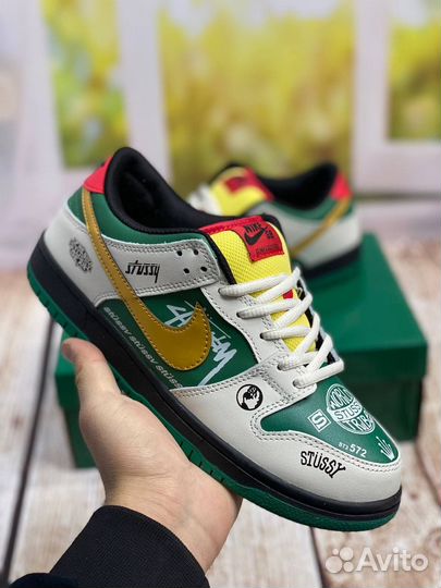 Кроссовки Nike dunk