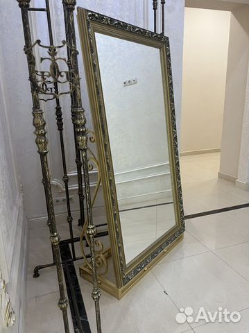 Зеркало напольное