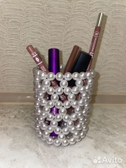 Подарок. Набор. Подставка из бусин