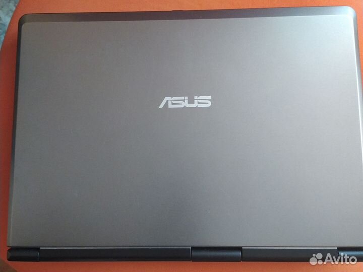 Ноутбук asus