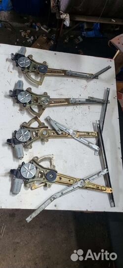 Стеклоподьемник на subaru tribeca