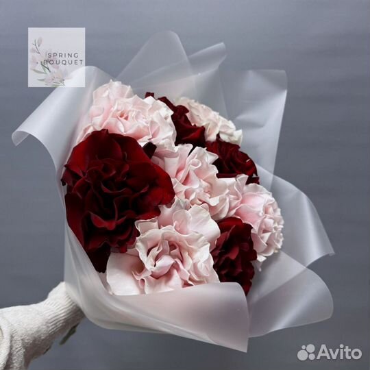 Розы Эквадор кустовые эвкалипт