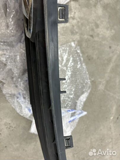 Решетка радиатора Hyundai Solaris 2