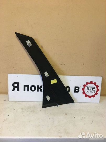 Накладка двери задняя правая Ford Focus 2