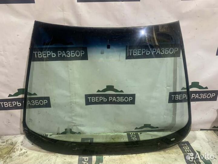 Стекло лобовое Peugeot 206 хетчбек 1.4 KFW