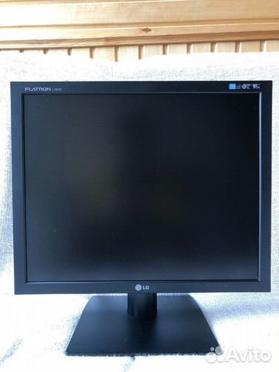 Монитор LGl1919s