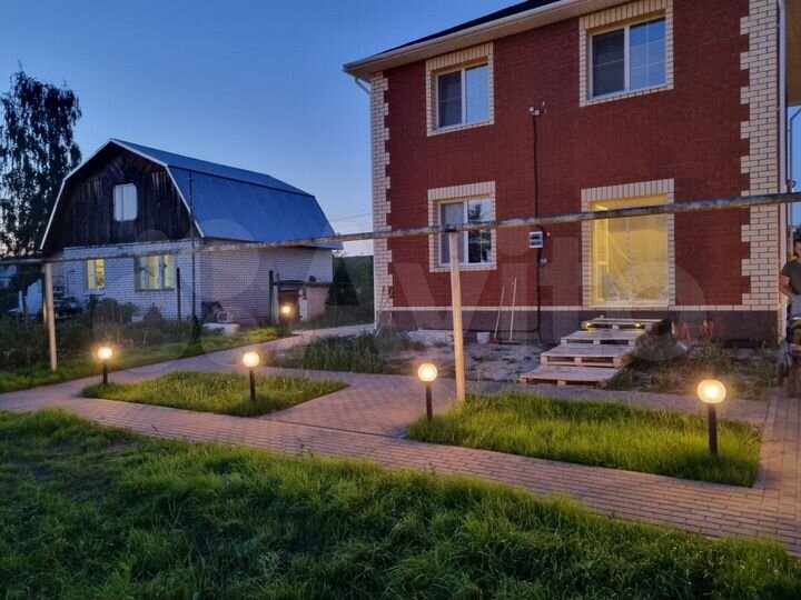 Коттедж 130 м² на участке 6 сот.