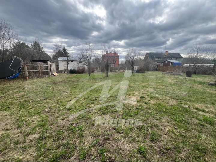 Коттедж 250 м² на участке 15 сот.