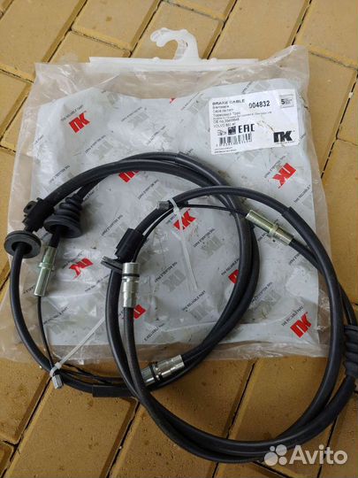 Трос стояночного тормоза Volvo 850