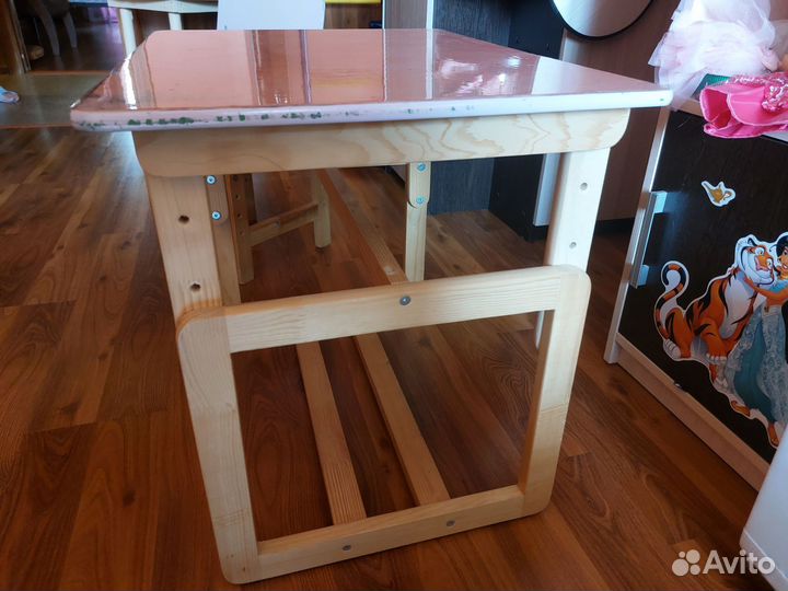 Детский стол и стул