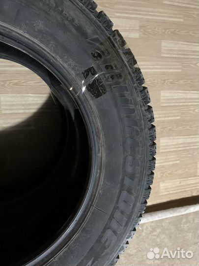 Bridgestone 613V 215/65 R16