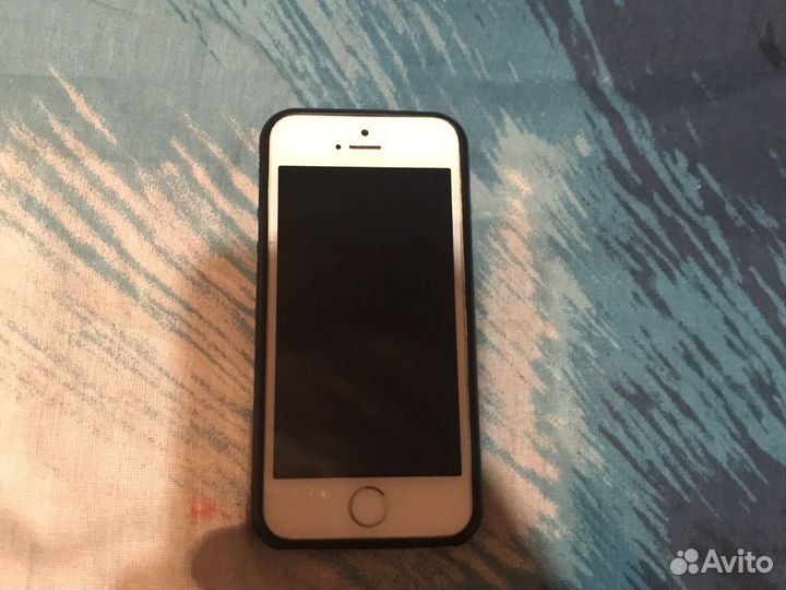 Телефон iPhone se