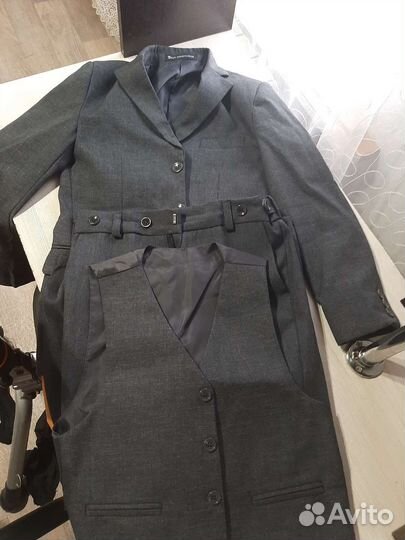 Костюм школьный