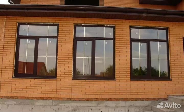 Пластиковые окна, лоджия с отделкой