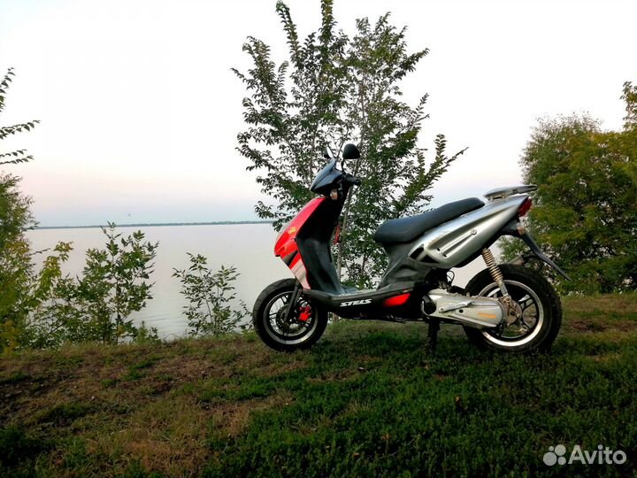 Скутер Stels tactic 100