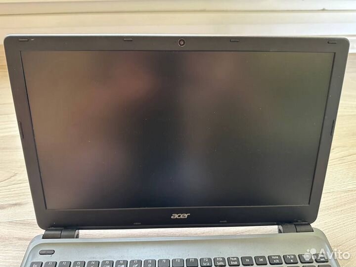 Ноутбук Acer E1