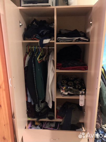 Детские кровать и шкаф