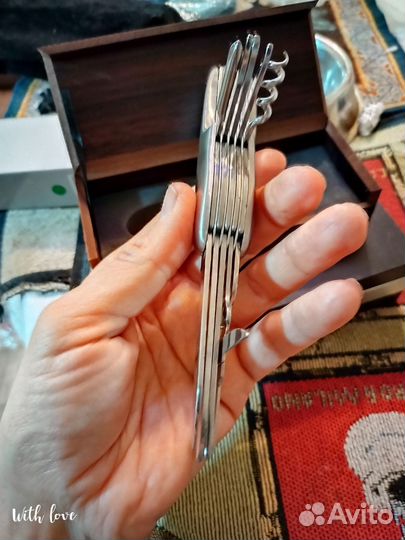 Нож раскладной многофункциональный