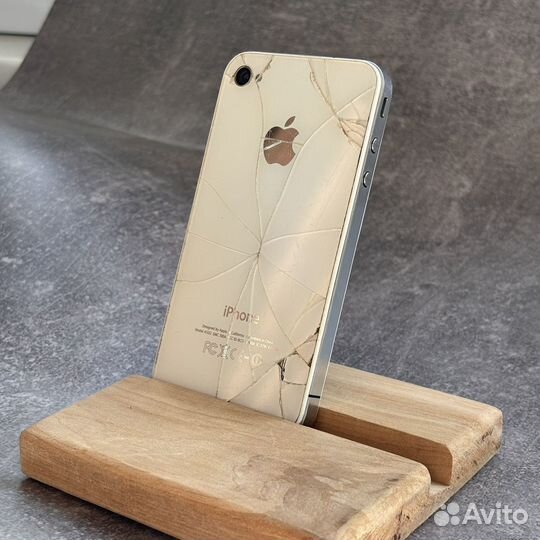 iPhone 4, 16 ГБ