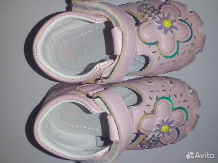 Сандалии для девочки