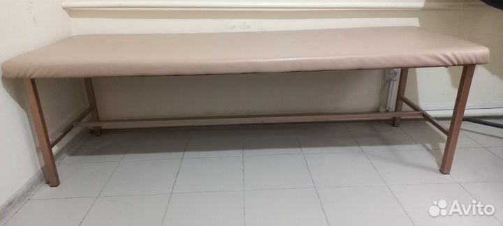 Массажная кушетка