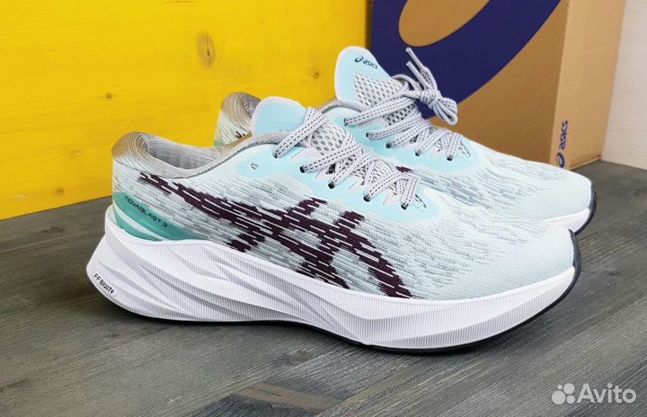 Asics Novablast 3 кроссовки новые мужские