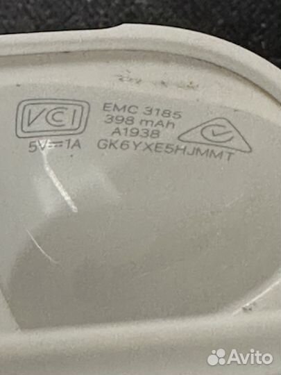 Беспроводной кейс AirPods 2 Wireless Charging