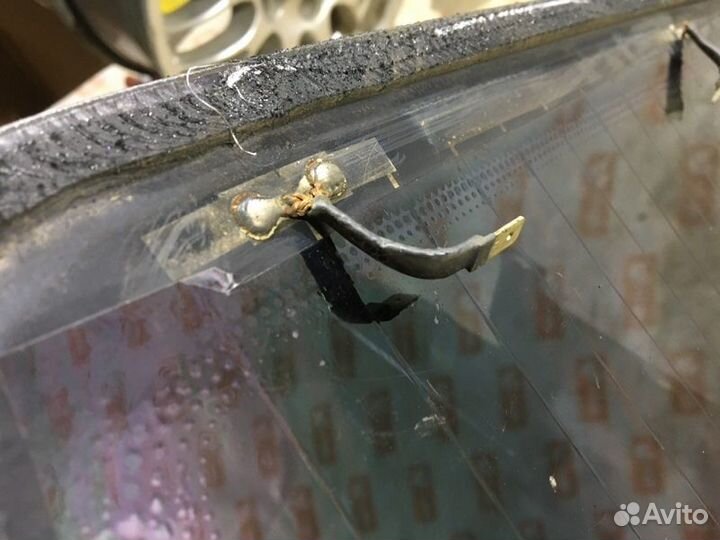 Стекло заднее Audi 100 4A2 AAR 1991